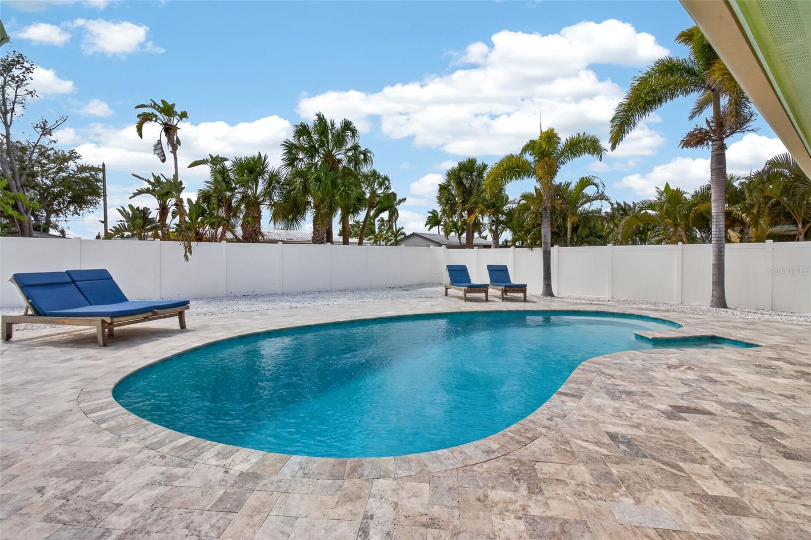 Image 24 of 39 For 517 39th Avenue