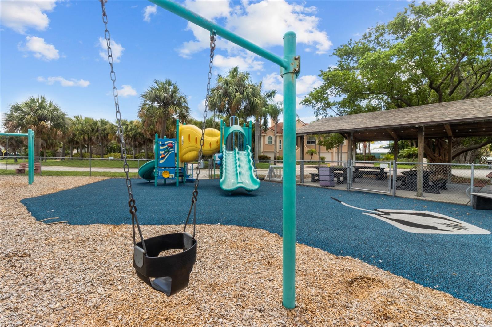 Image 38 of 39 For 517 39th Avenue