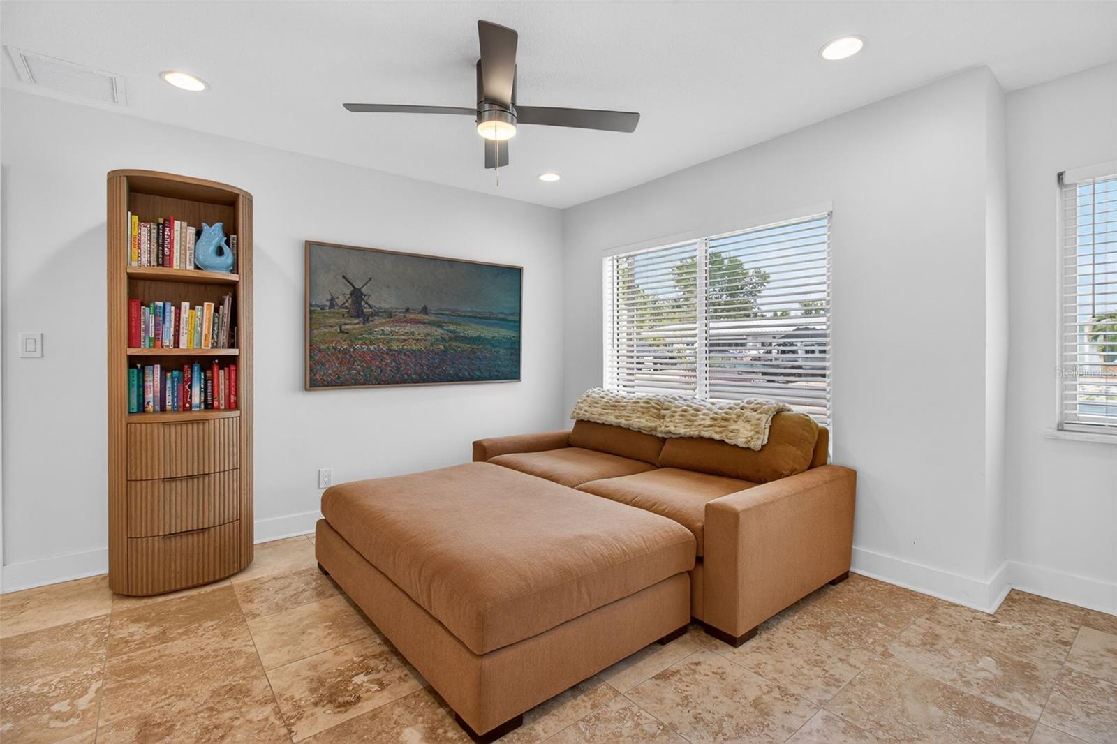 Image 9 of 39 For 517 39th Avenue