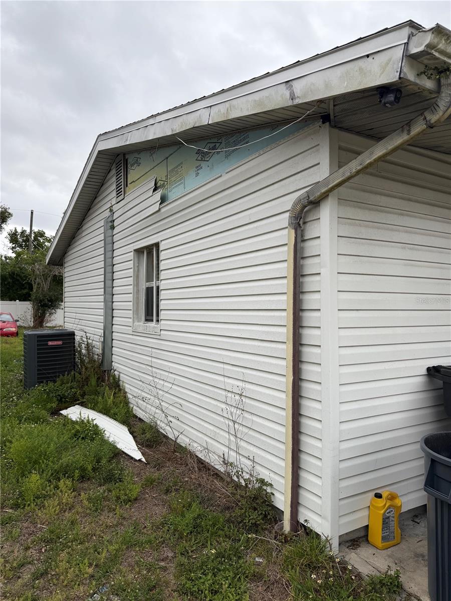 Image 4 of 4 For 3915 51st Avenue N