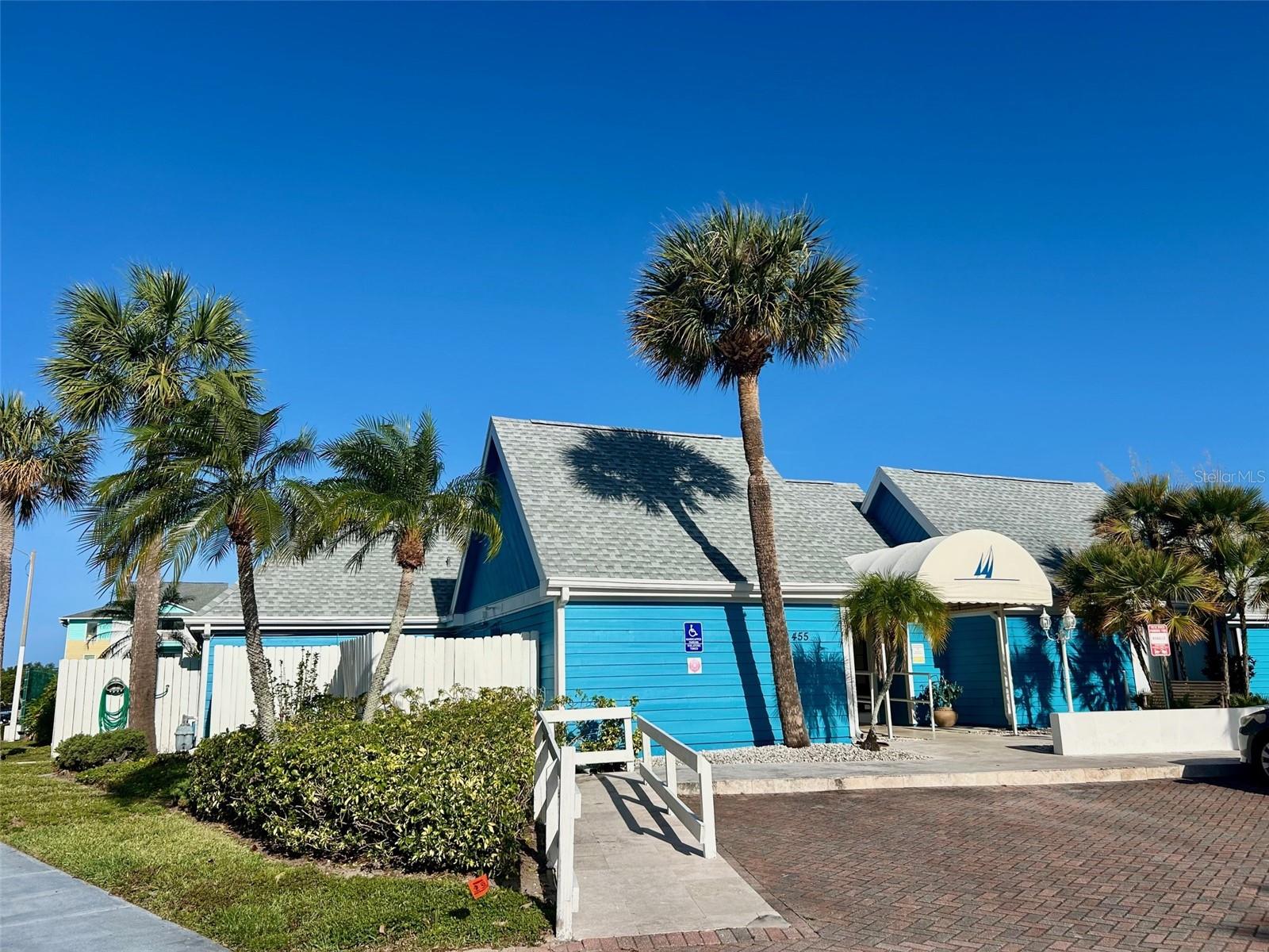 Listing photo id 17 for 455 Alt 19 S 266