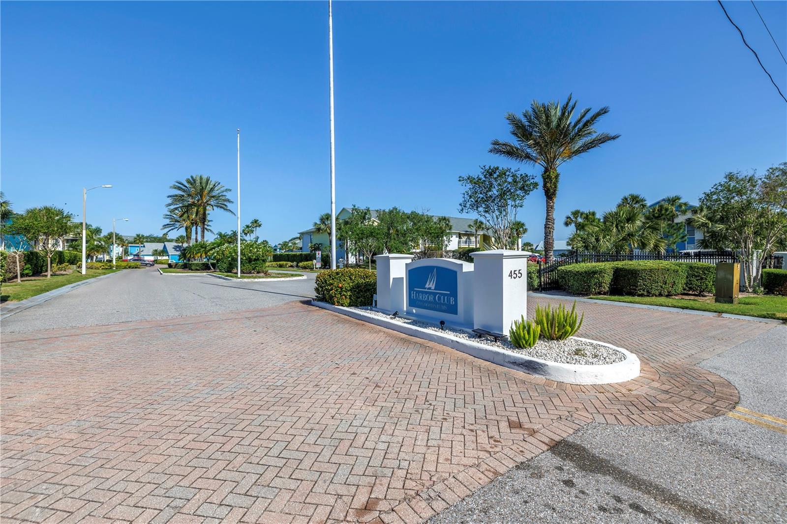 Listing photo id 34 for 455 Alt 19 S 266