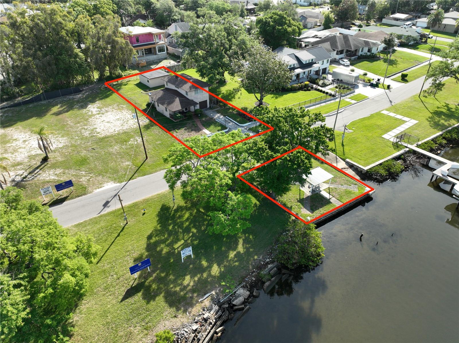 Listing photo id 2 for 2515 Riverside Drive