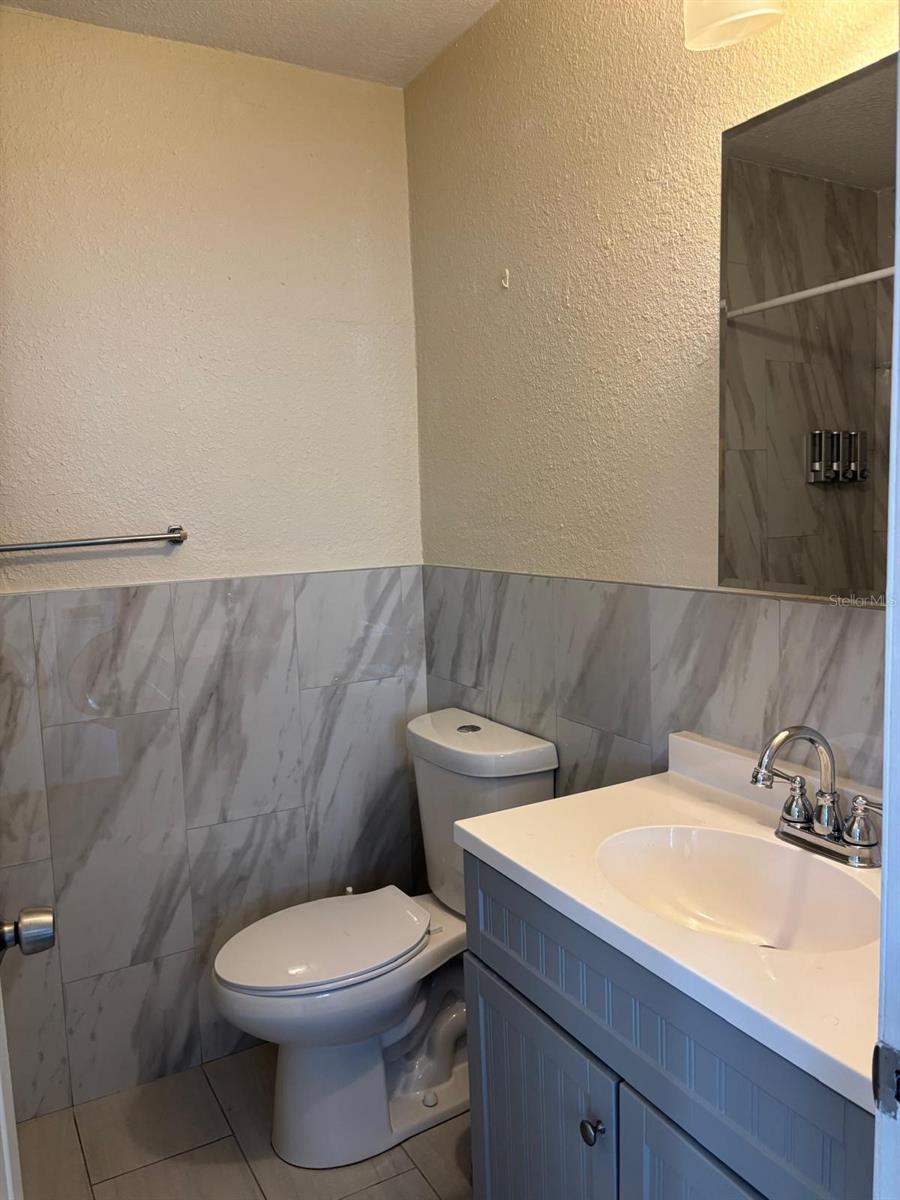 Listing photo id 9 for 6747 Ralston Beach Circle