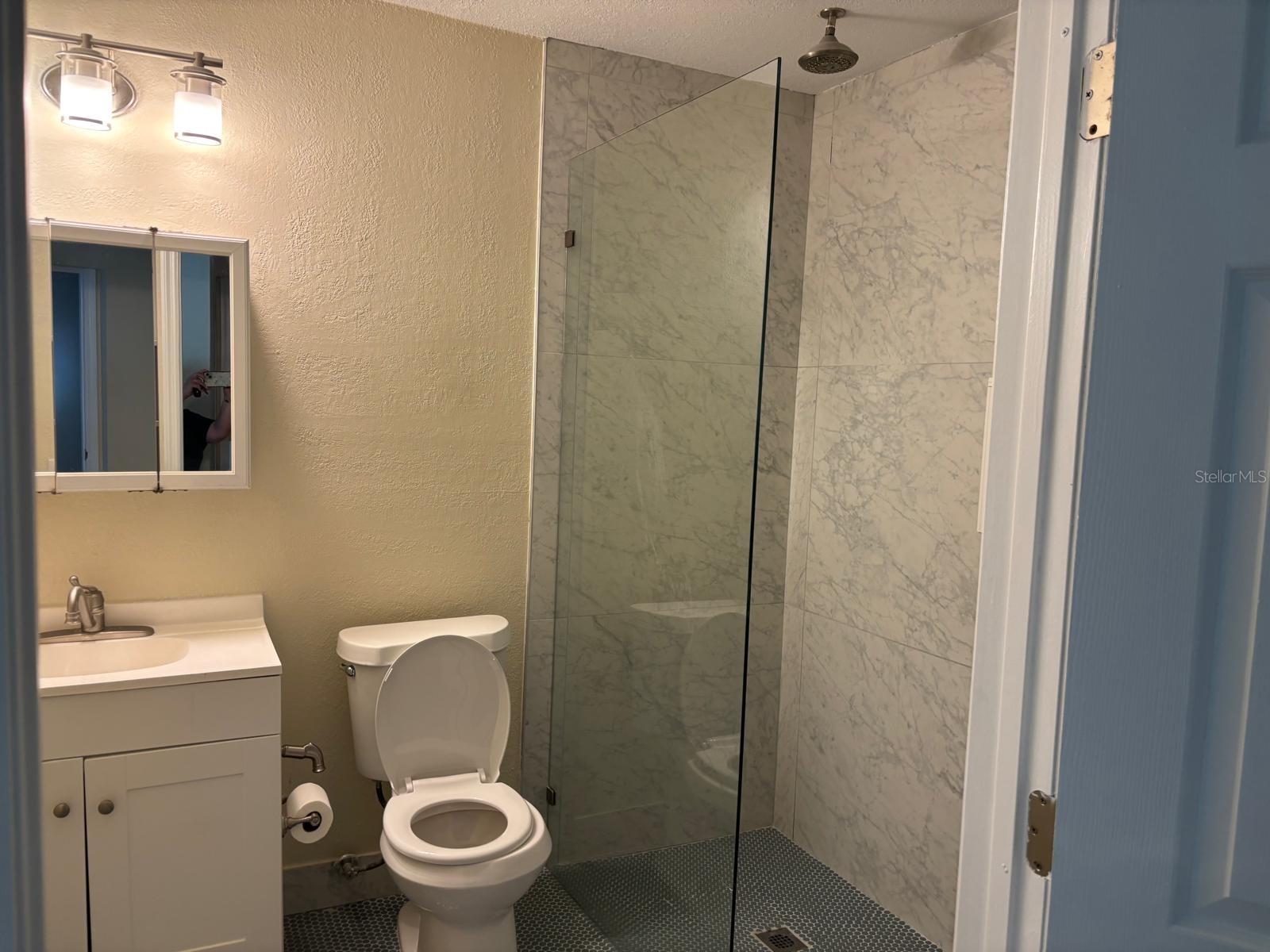 Listing photo id 6 for 6747 Ralston Beach Circle