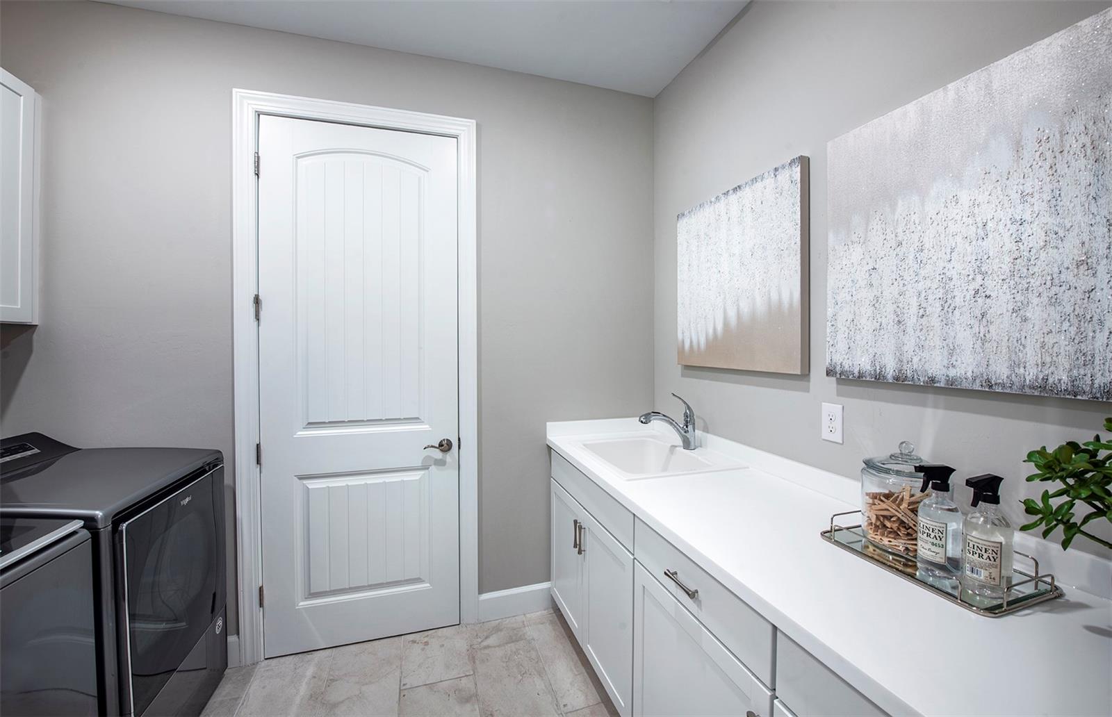 Listing photo id 9 for 26637 Bering Drive