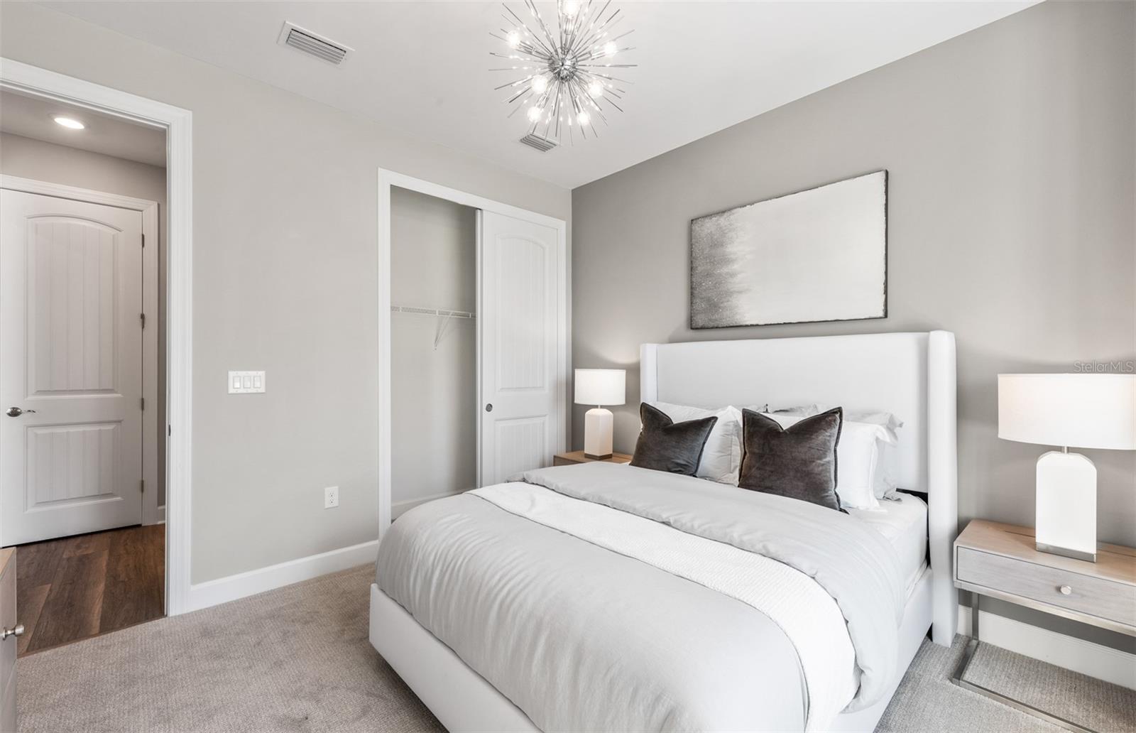 Listing photo id 3 for 26637 Bering Drive