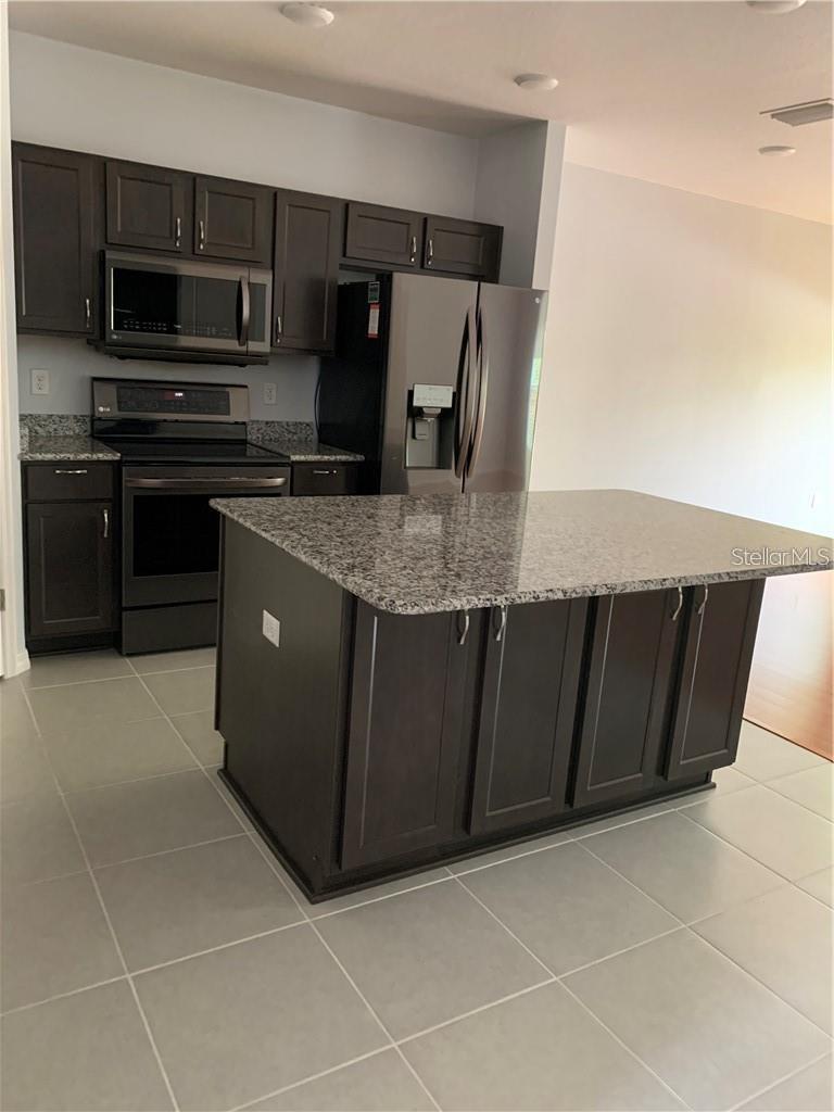 Image 5 of 9 For 3882 Hampstead Lane