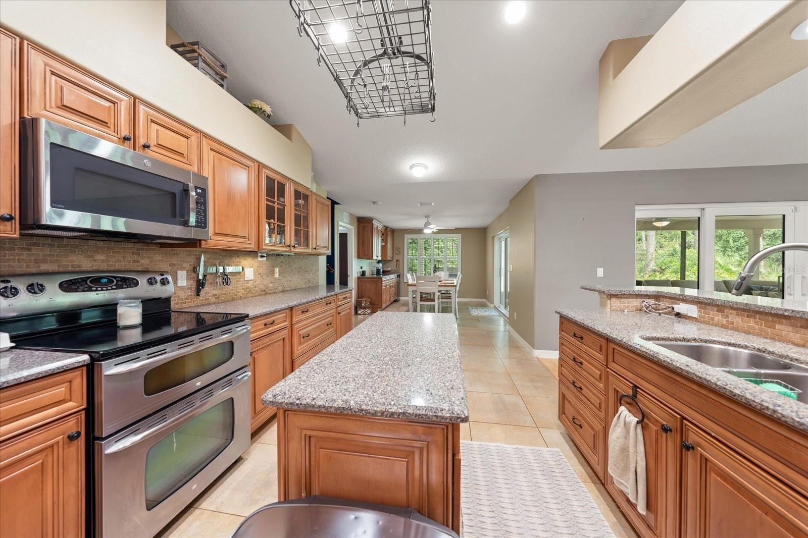 Image 12 of 54 For 3311 Tanglewood Trail