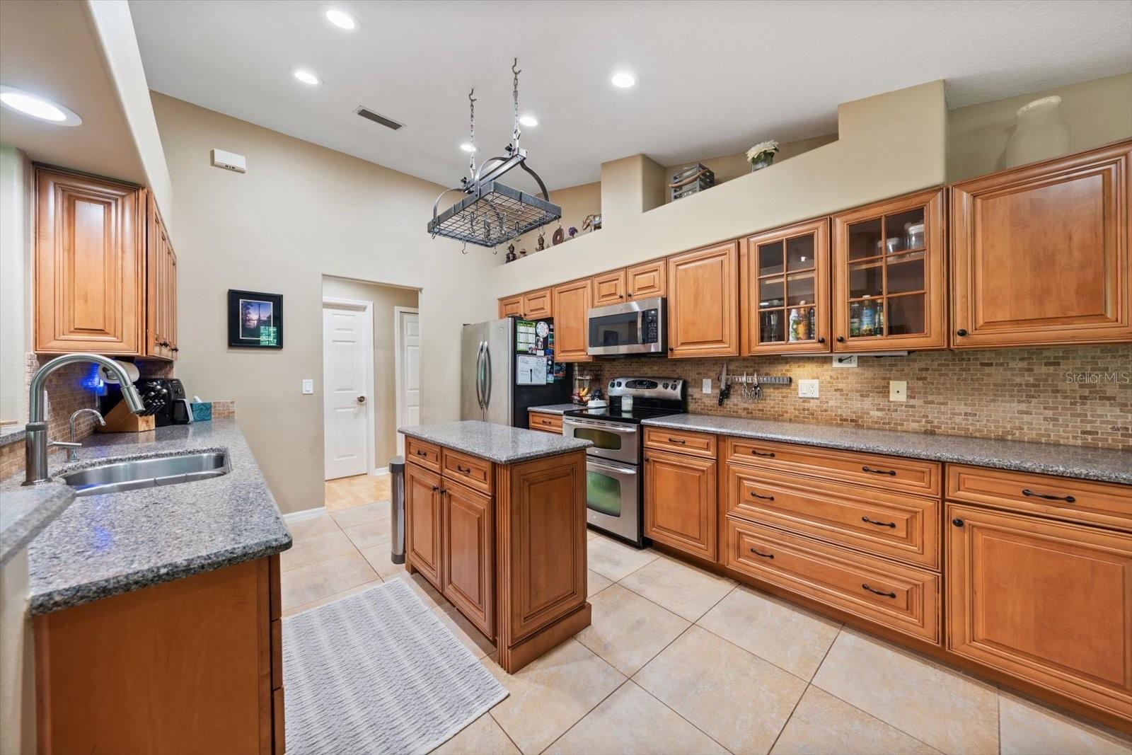 Image 14 of 54 For 3311 Tanglewood Trail