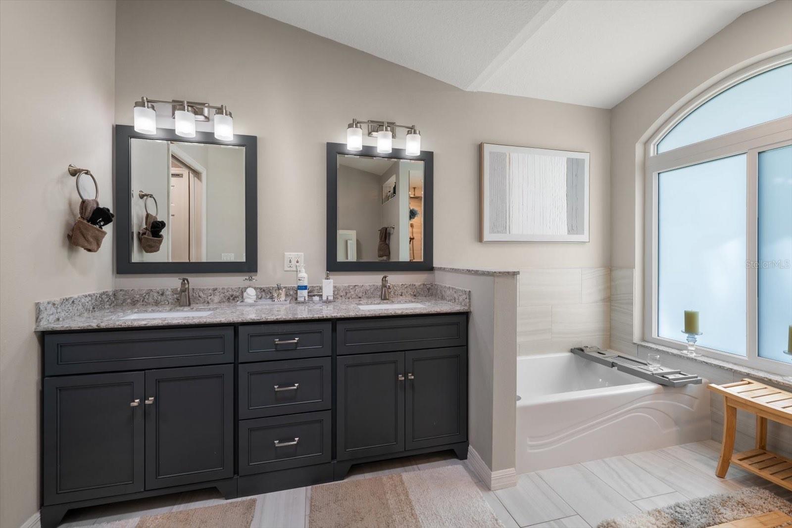 Image 25 of 54 For 3311 Tanglewood Trail