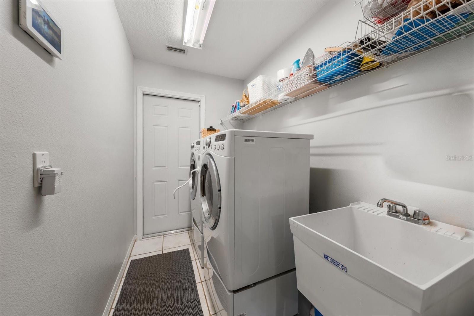 Image 41 of 54 For 3311 Tanglewood Trail