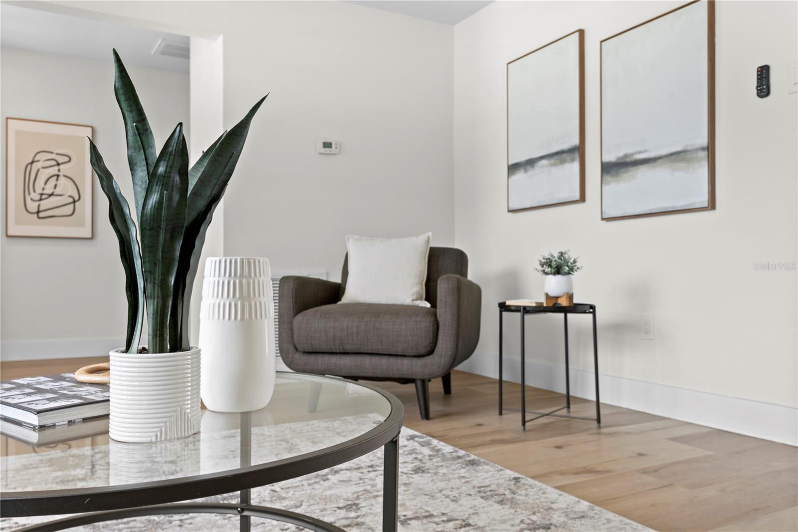 Listing photo id 10 for 1664 Whitewood Drive