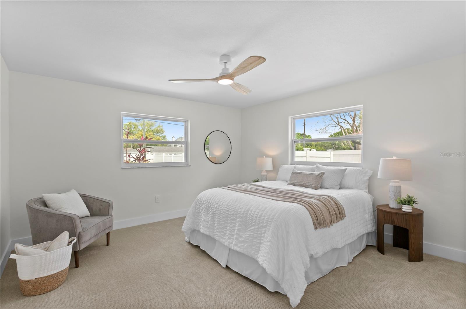 Listing photo id 24 for 1664 Whitewood Drive