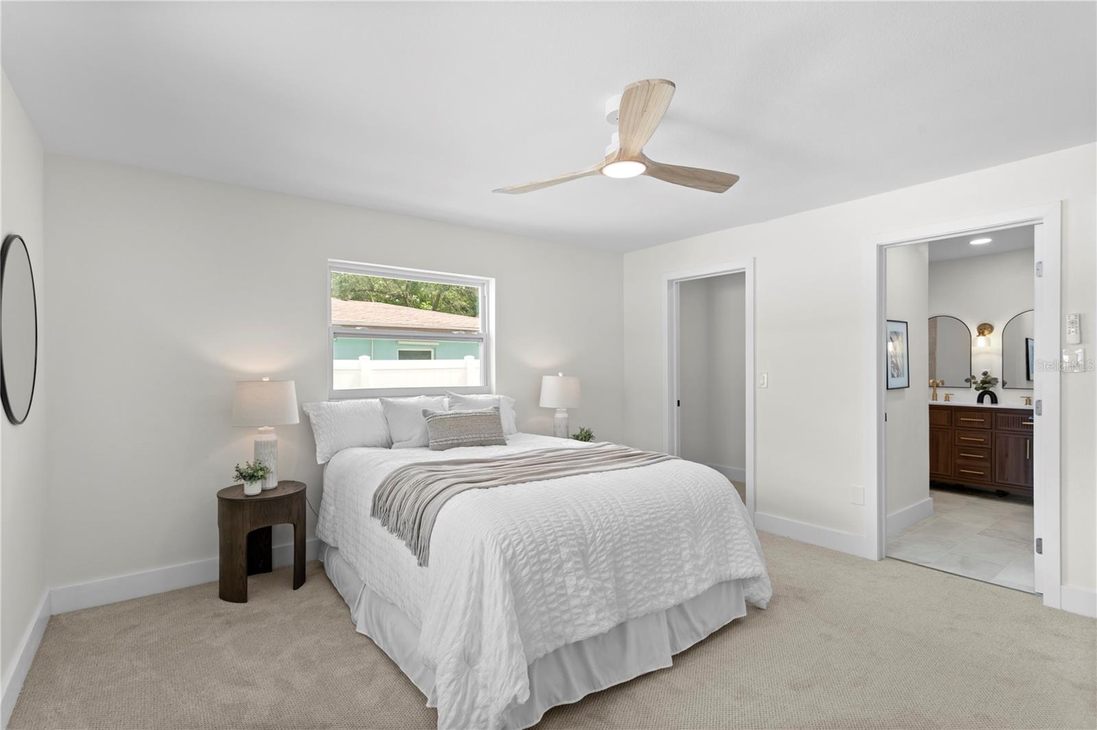 Listing photo id 26 for 1664 Whitewood Drive