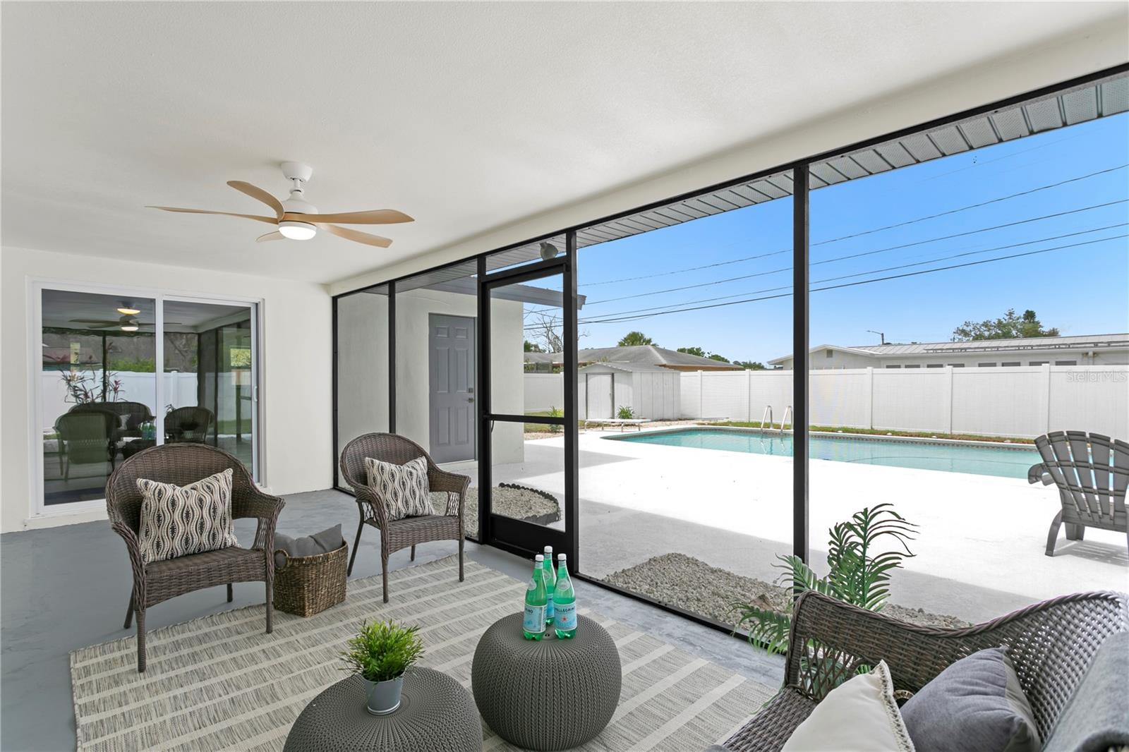 Listing photo id 35 for 1664 Whitewood Drive