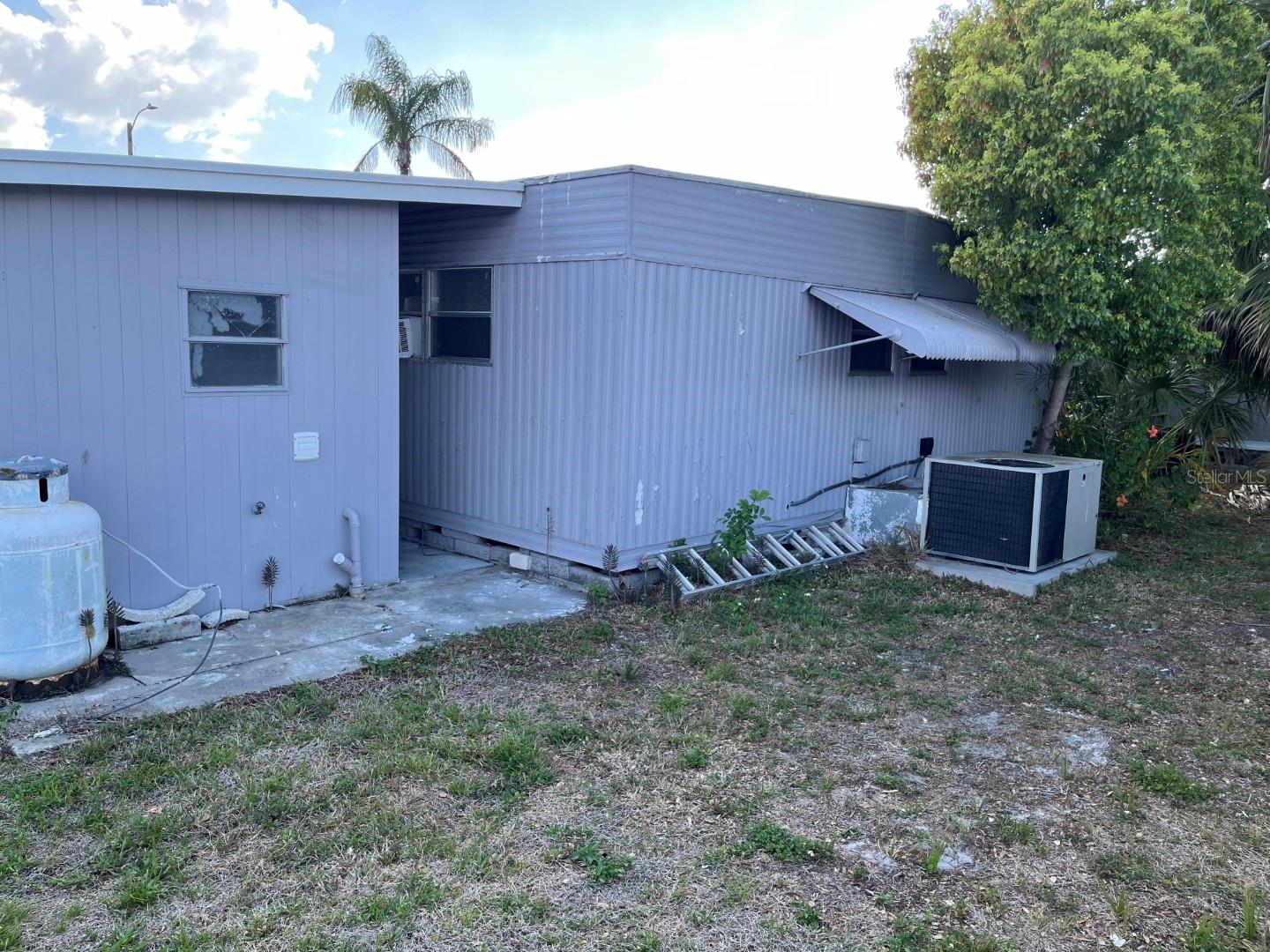 Image 4 of 13 For 2505 Bay Drive 77