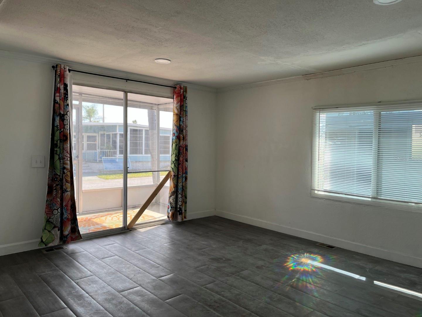 Image 6 of 13 For 2505 Bay Drive 77