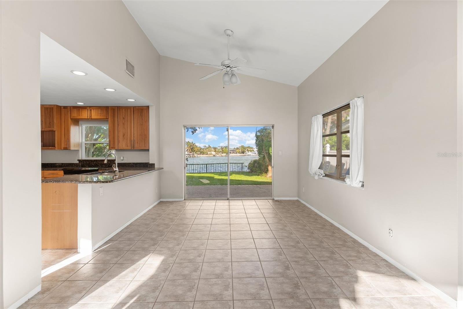 Image 11 of 47 For 7887 9th Avenue S