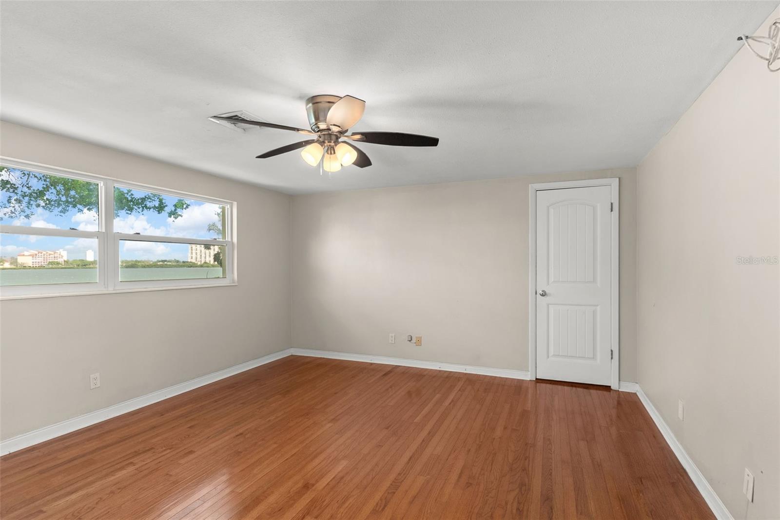 Image 19 of 47 For 7887 9th Avenue S