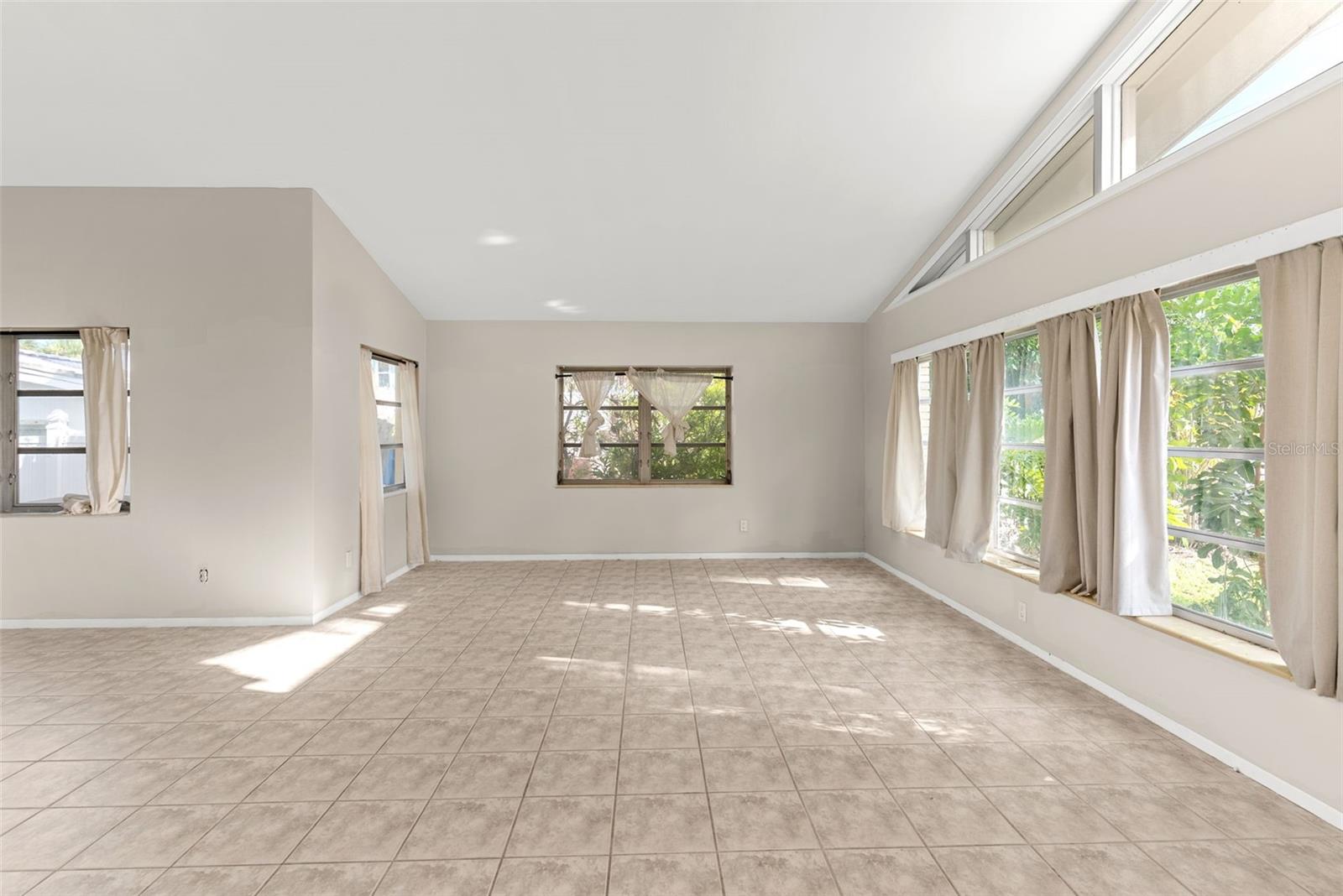 Image 7 of 47 For 7887 9th Avenue S