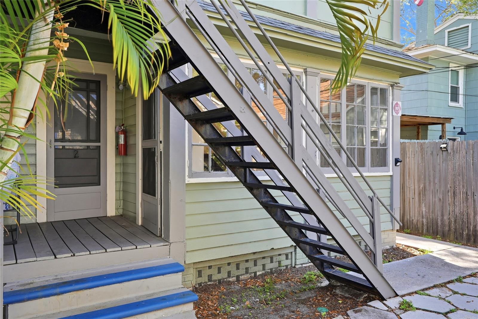 Image 2 of 18 For 725 8th Street N 1