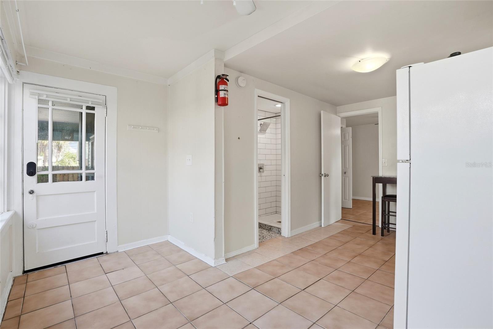 Image 7 of 18 For 725 8th Street N 1