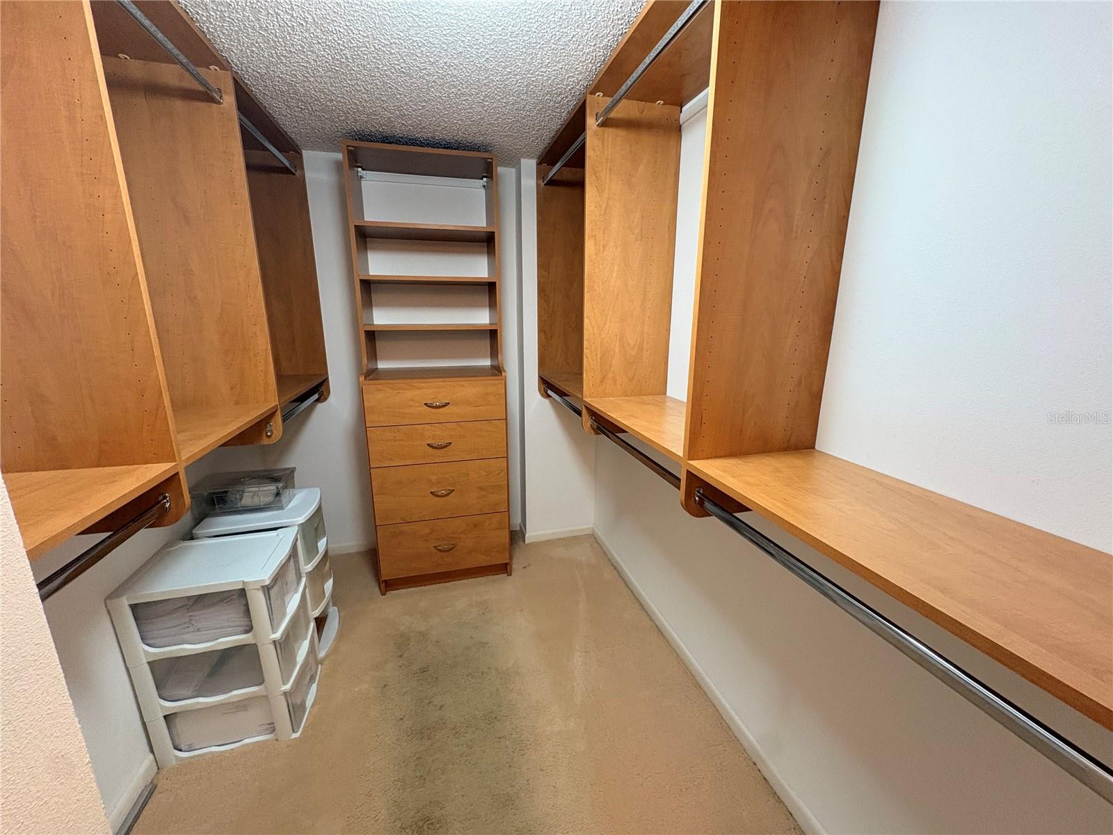 Image 12 of 31 For 2700 Bayshore Boulevard 9305