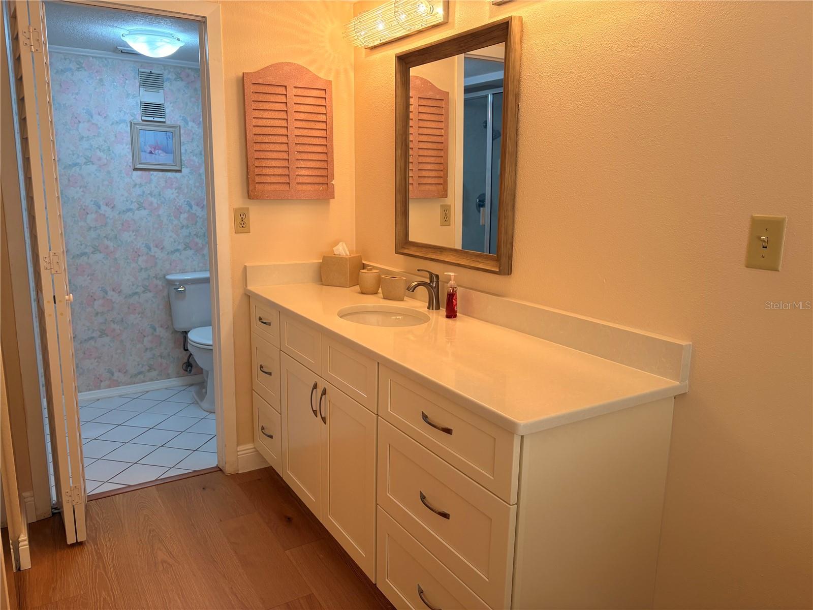 Image 13 of 31 For 2700 Bayshore Boulevard 9305