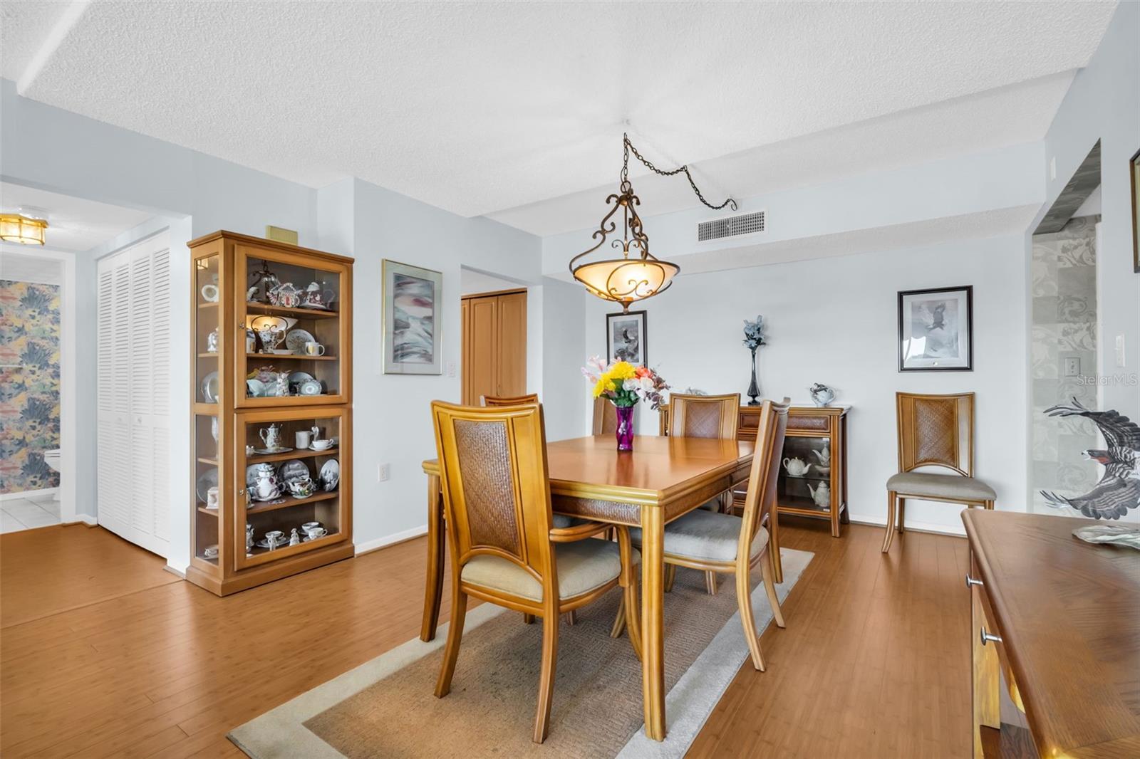 Image 3 of 31 For 2700 Bayshore Boulevard 9305