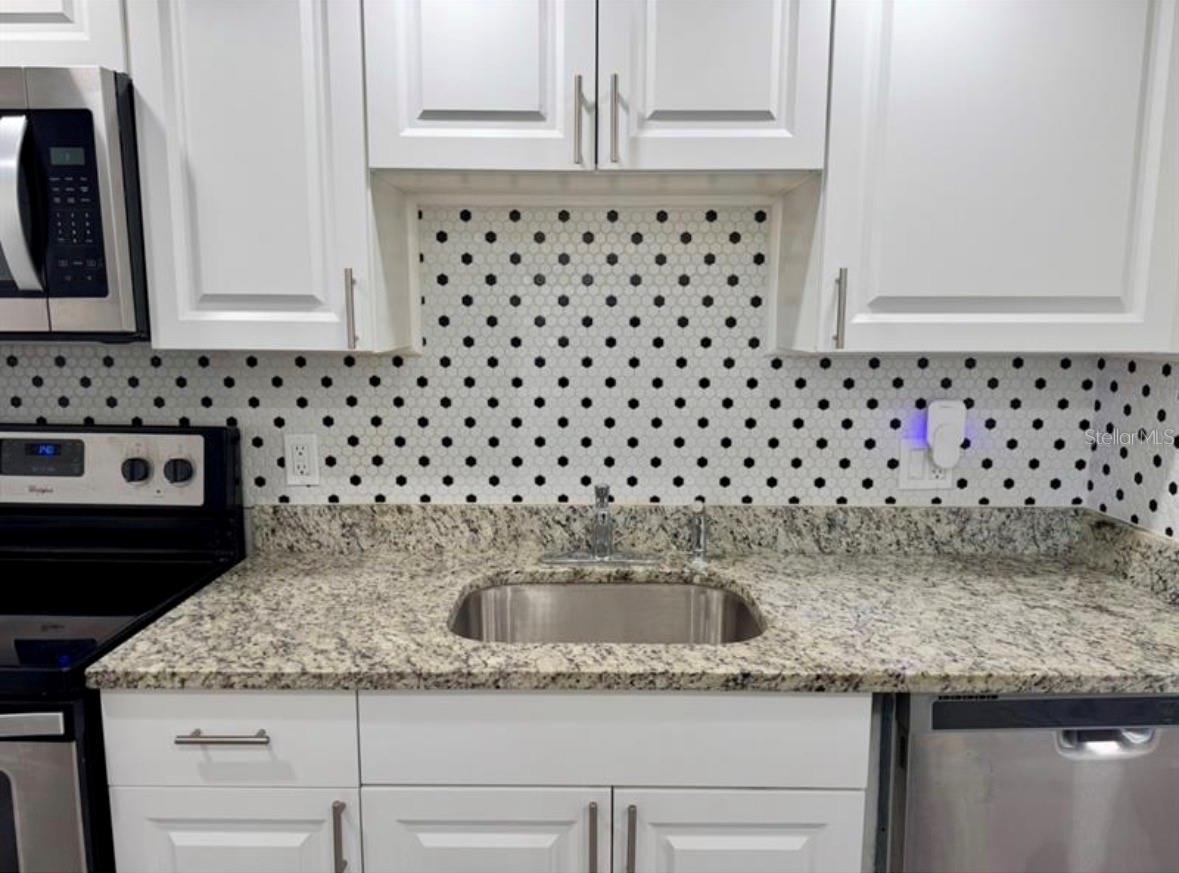 Image 3 of 13 For 6312 Newtown Circle 12c2