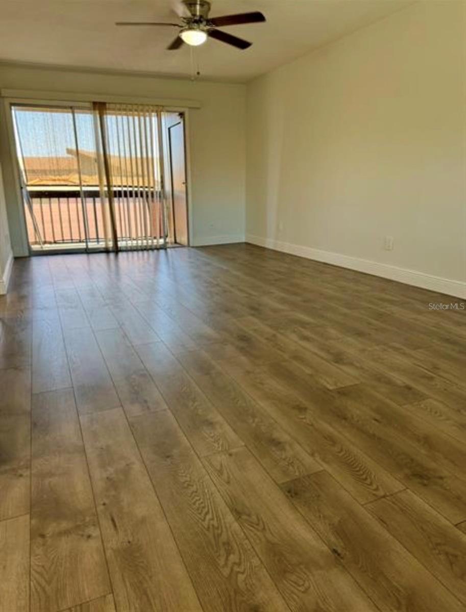 Image 7 of 13 For 6312 Newtown Circle 12c2