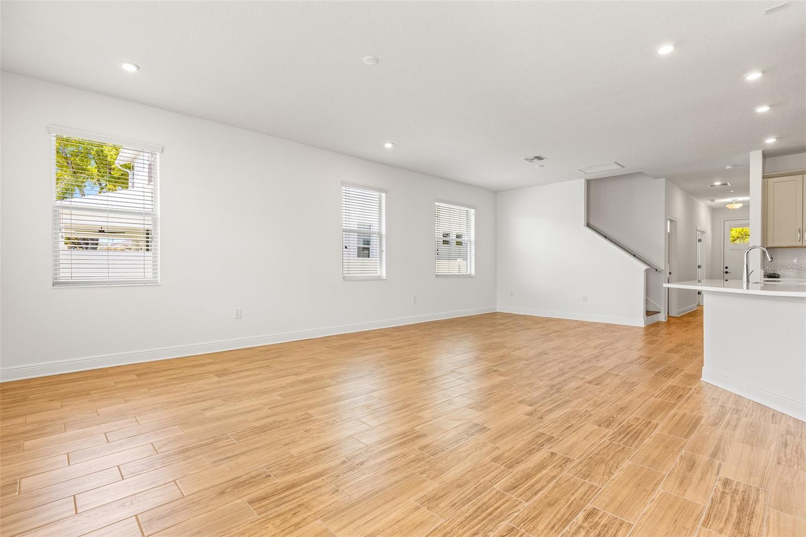 Image 14 of 29 For 4629 Wishart Boulevard