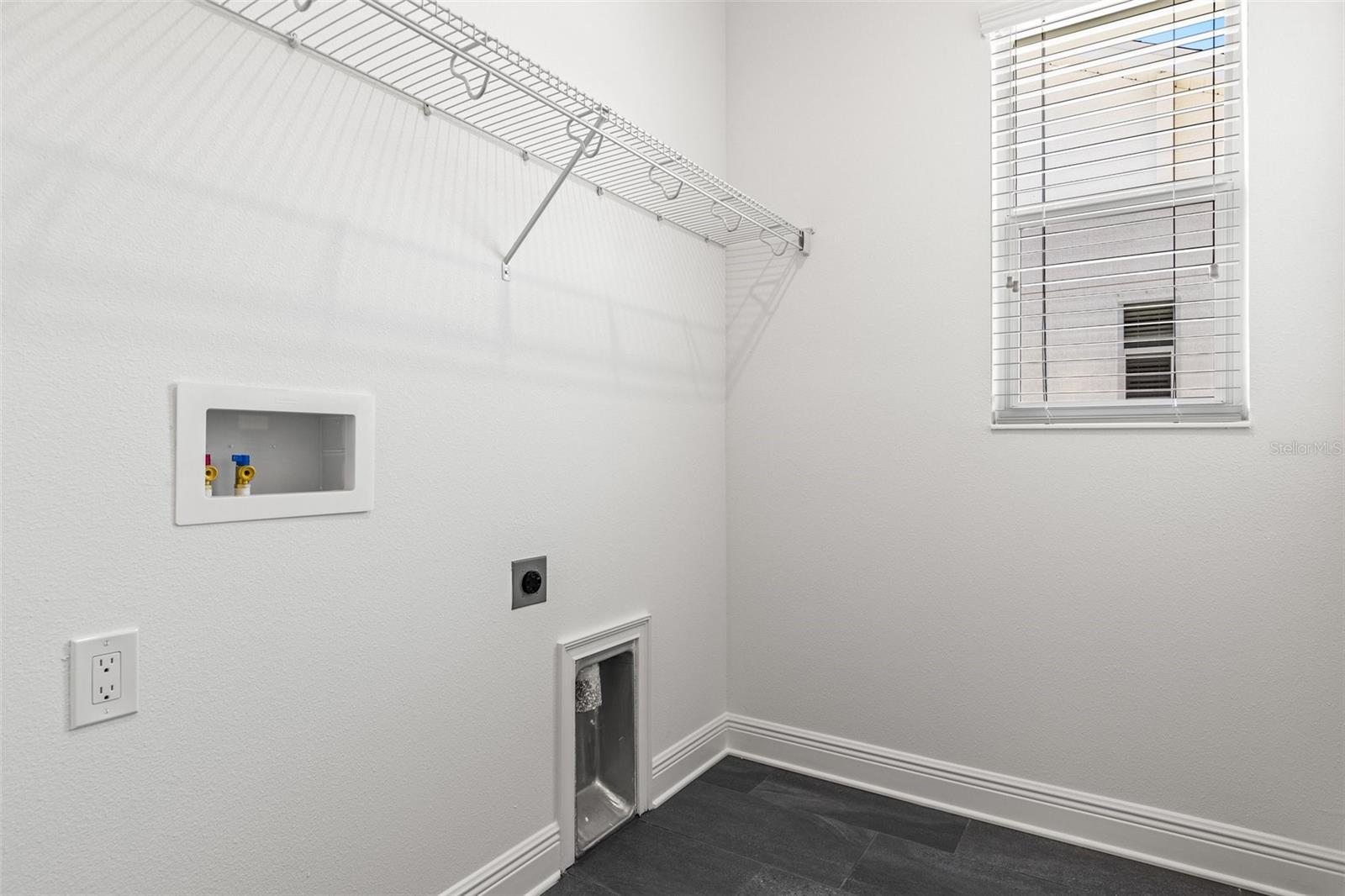 Image 27 of 29 For 4629 Wishart Boulevard