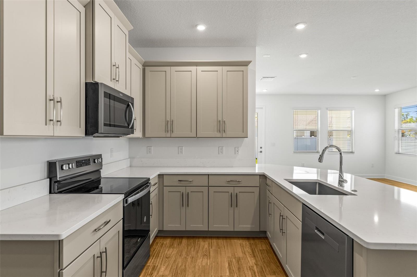 Image 5 of 29 For 4629 Wishart Boulevard