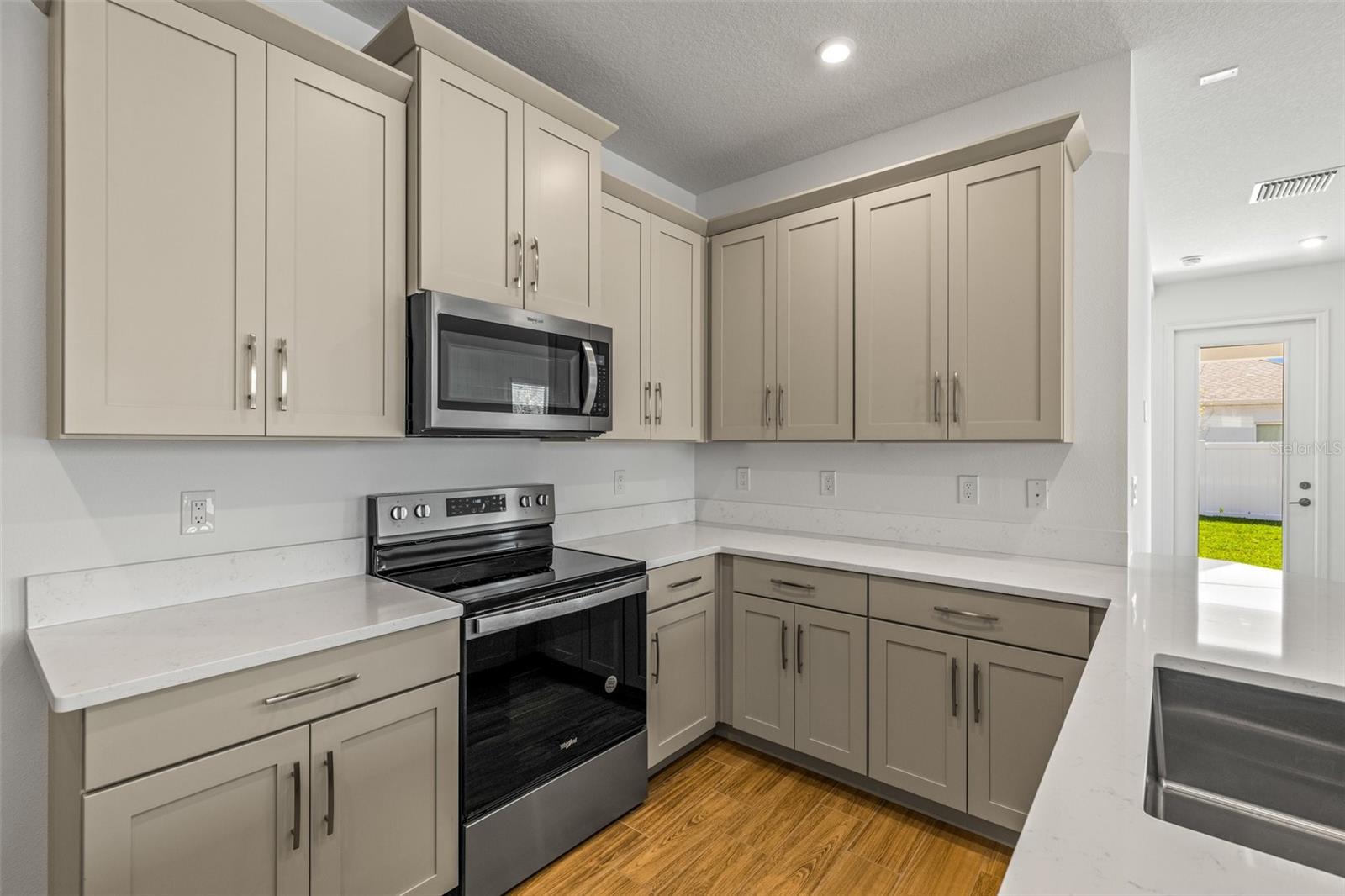 Image 6 of 29 For 4629 Wishart Boulevard