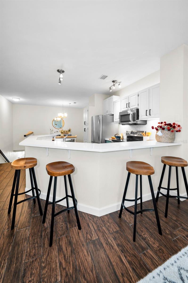 Image 21 of 86 For 913 Normandy Trace Road 913