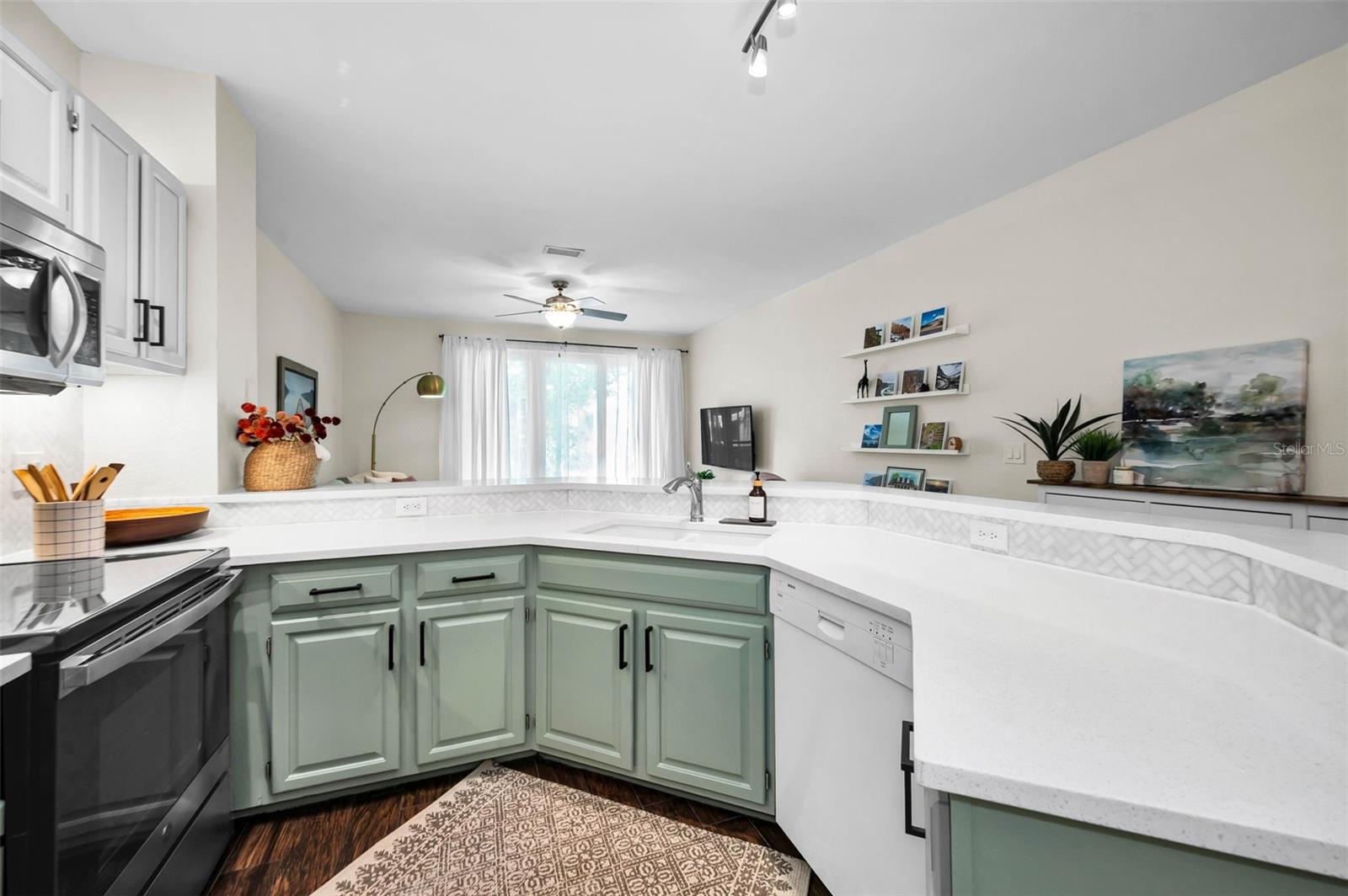 Image 24 of 86 For 913 Normandy Trace Road 913