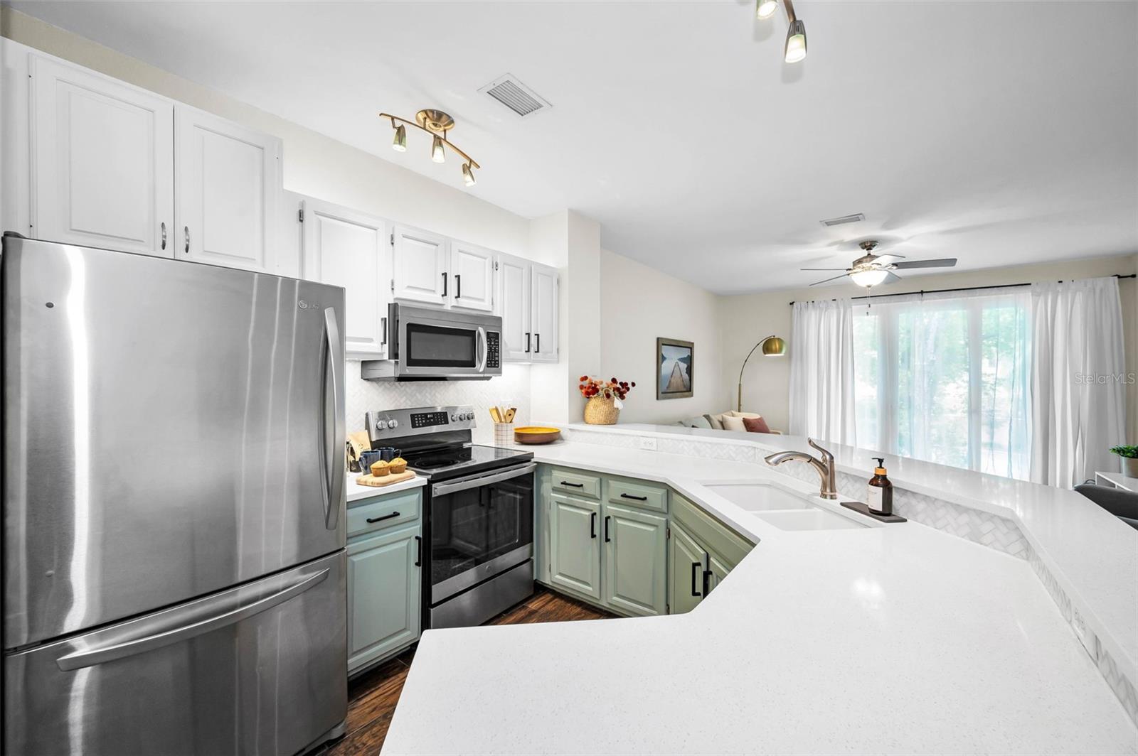 Image 26 of 86 For 913 Normandy Trace Road 913