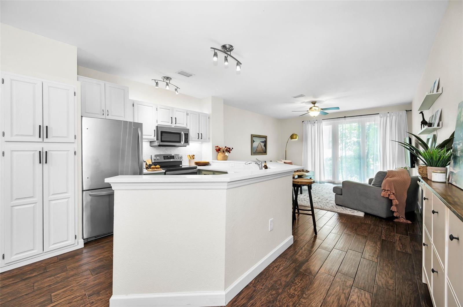 Image 27 of 86 For 913 Normandy Trace Road 913