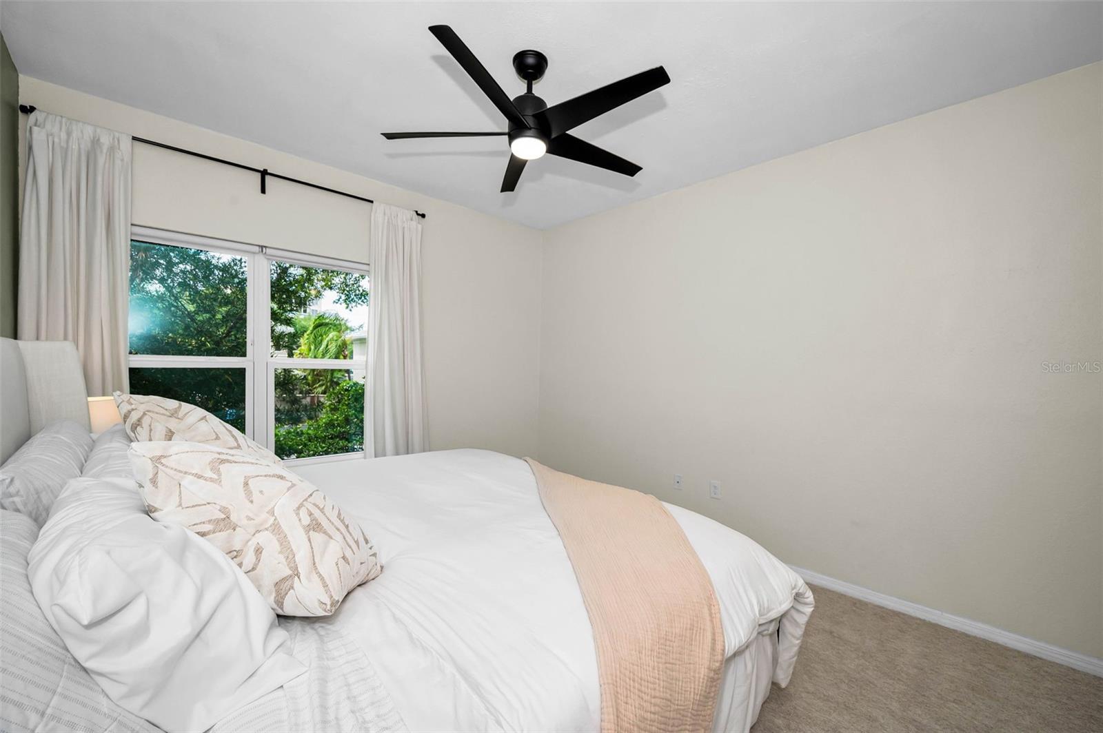 Image 31 of 86 For 913 Normandy Trace Road 913