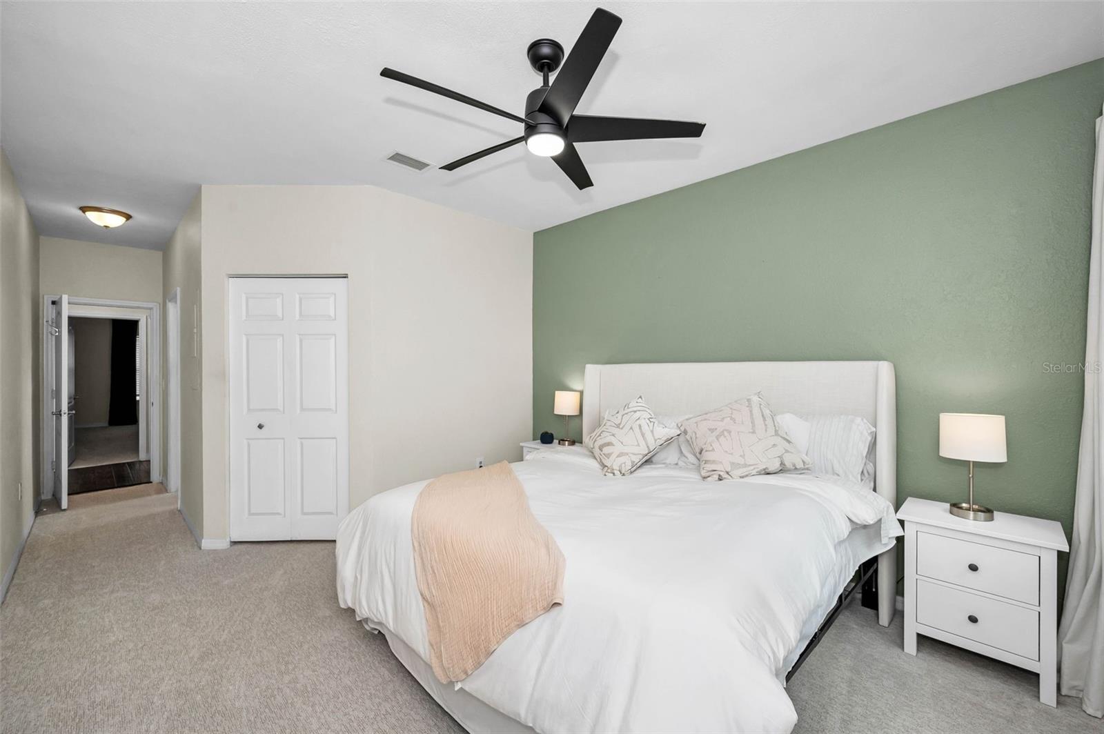 Image 33 of 86 For 913 Normandy Trace Road 913