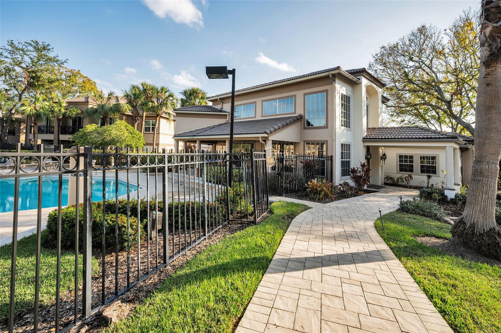 Image 65 of 86 For 913 Normandy Trace Road 913