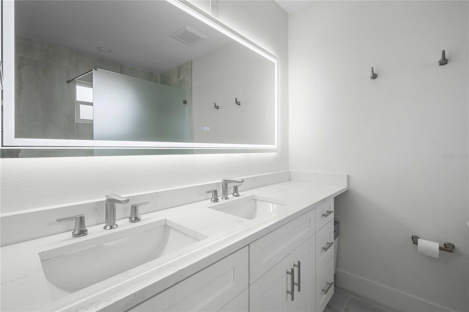 Image 34 of 61 For 2203 Boulevard