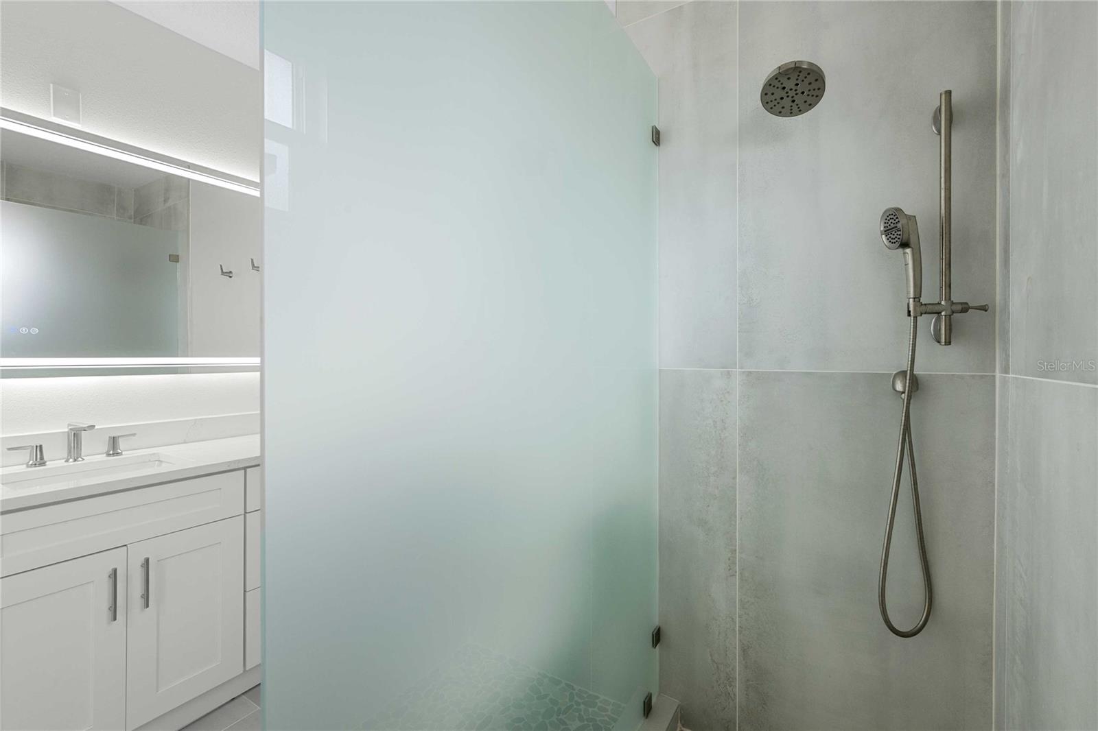 Image 35 of 61 For 2203 Boulevard