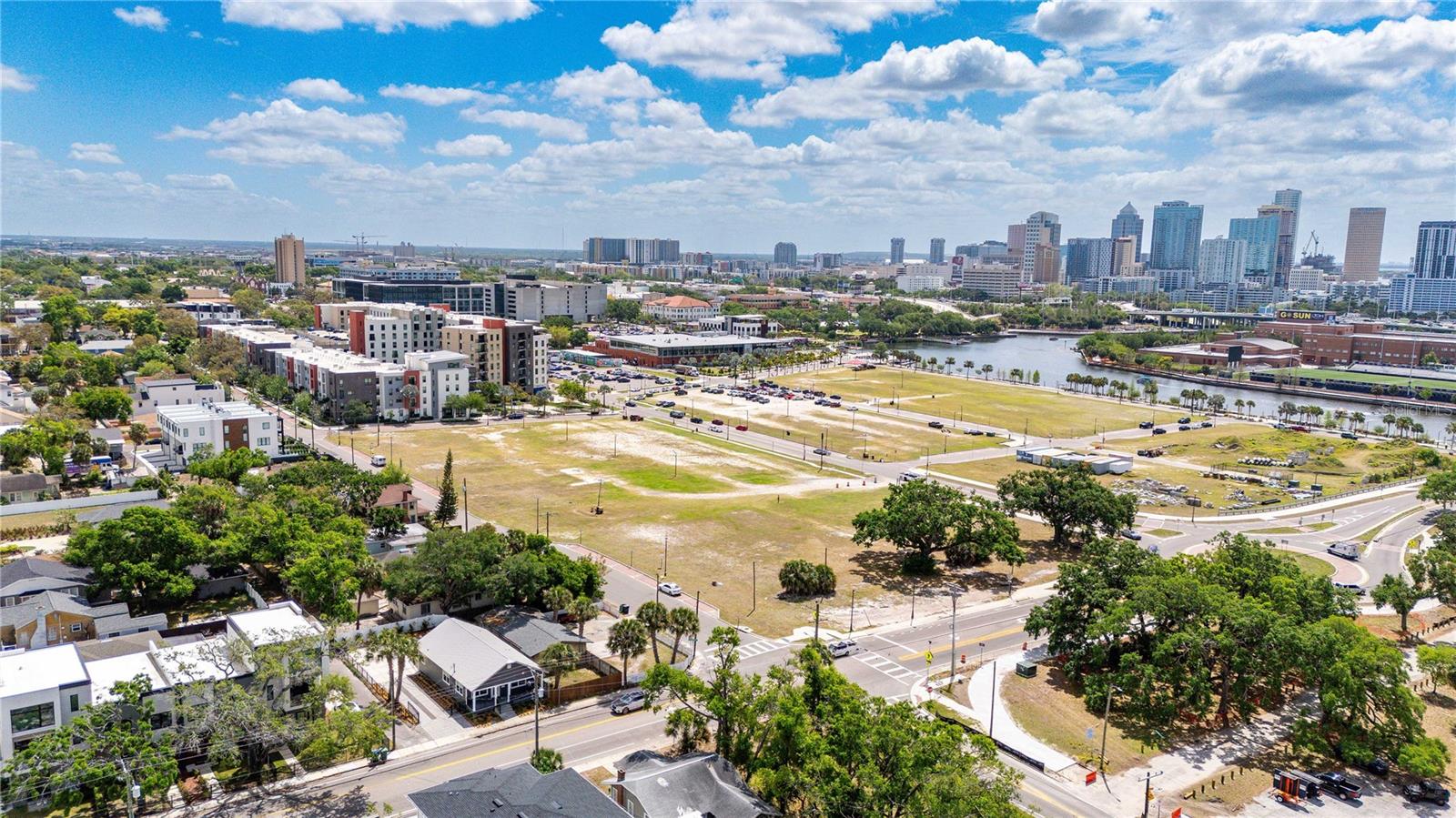 Image 52 of 61 For 2203 Boulevard