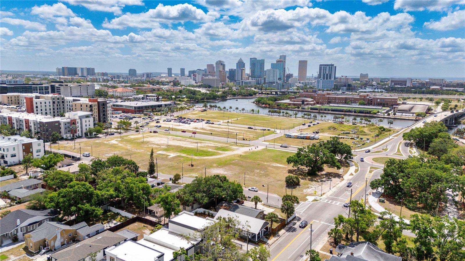 Image 53 of 61 For 2203 Boulevard