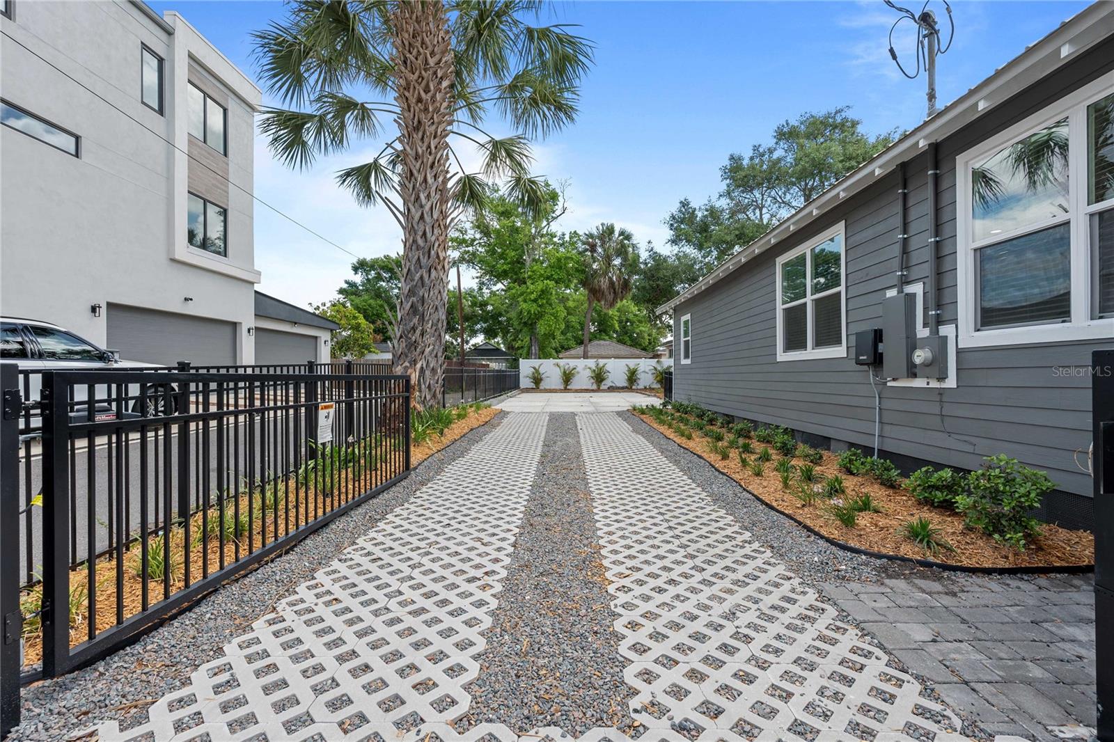 Image 6 of 61 For 2203 Boulevard