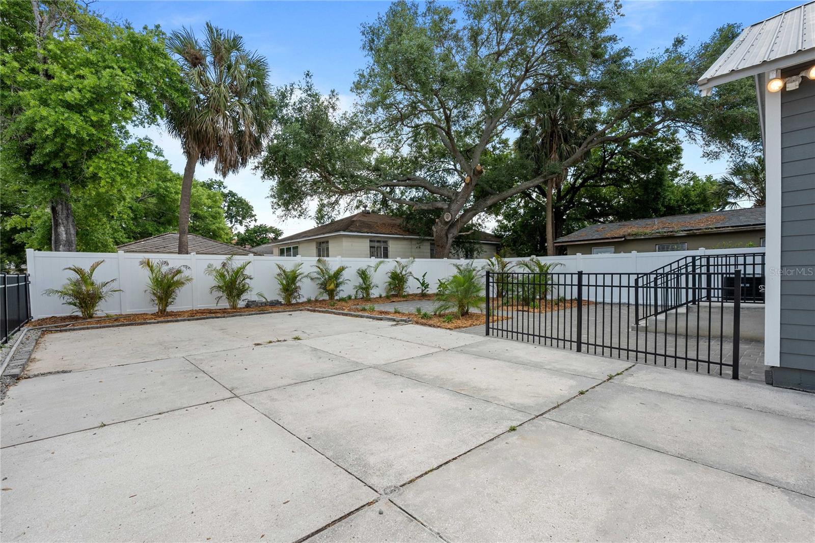 Image 7 of 61 For 2203 Boulevard