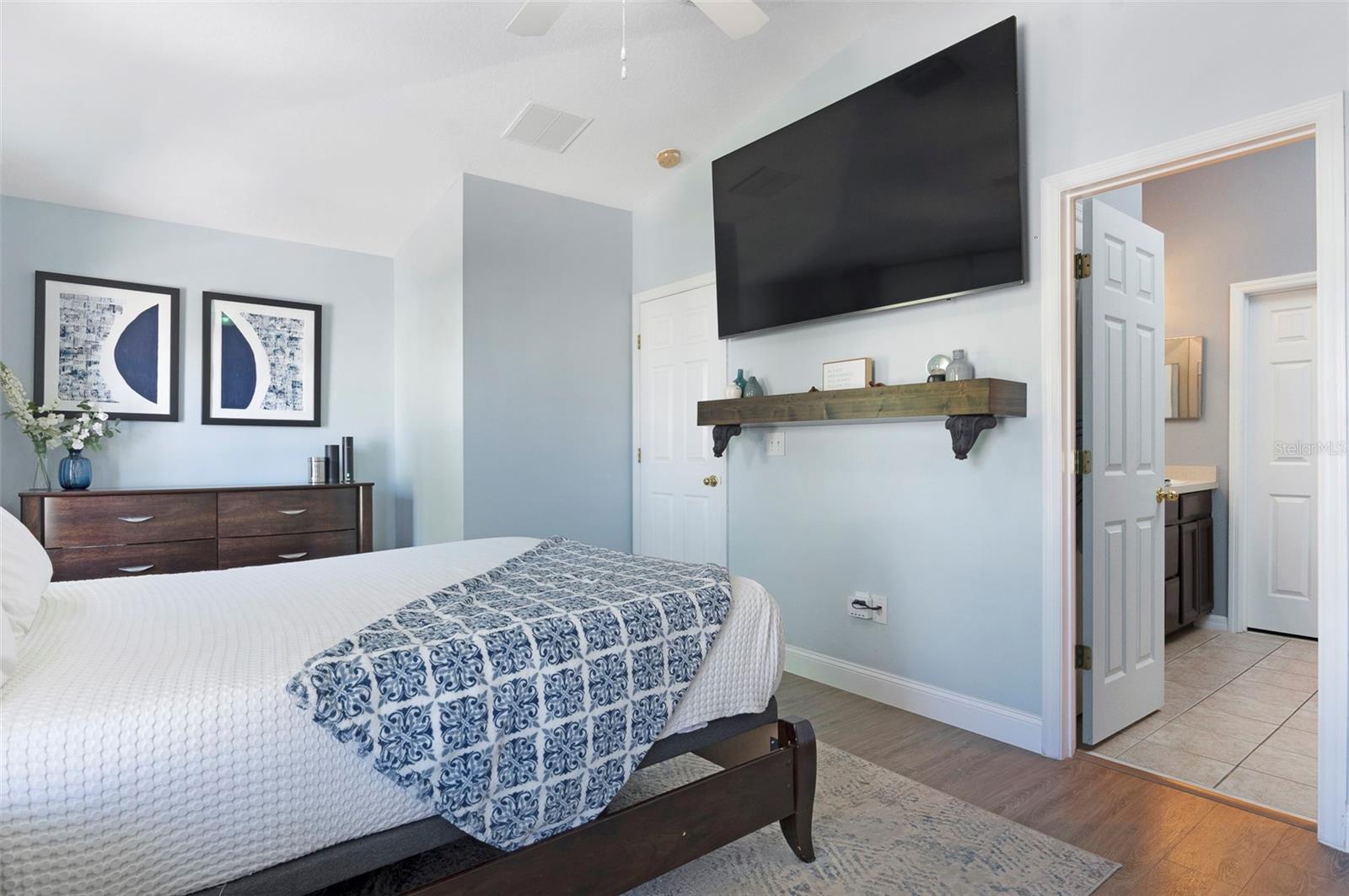 Image 14 of 34 For 2029 Strathmill Drive